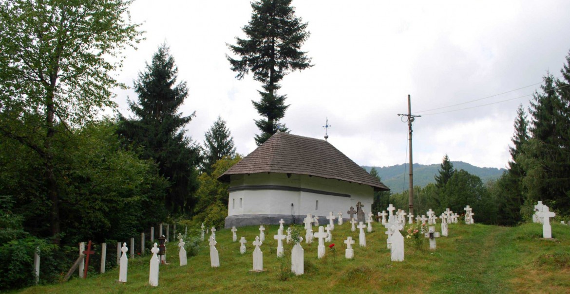Biserica veche de la Cimitir