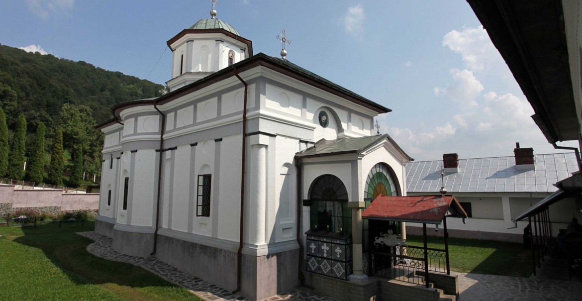 Biserica mare de la Frăsinei Biserica mare de la Frăsinei