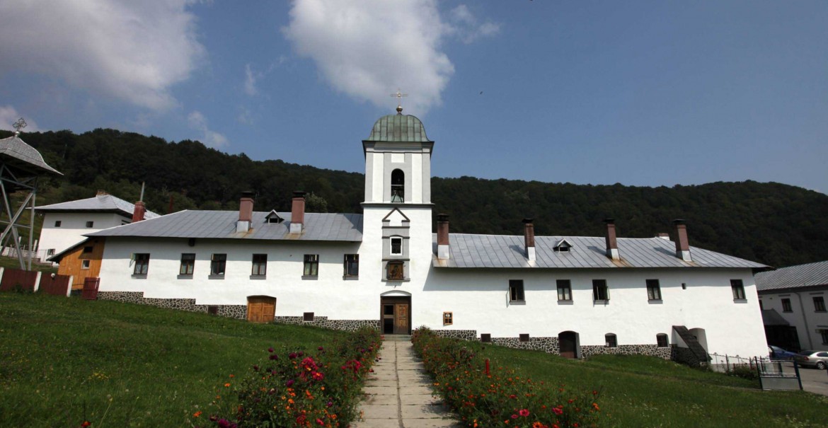 Clopotnița și chiliile de la Frăsinei Clopotnița și chiliile de la Frăsinei